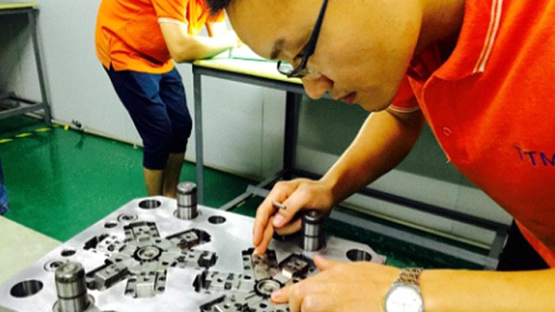 精密模具设计尺寸公差标准：揭秘模具精度背后的秘密