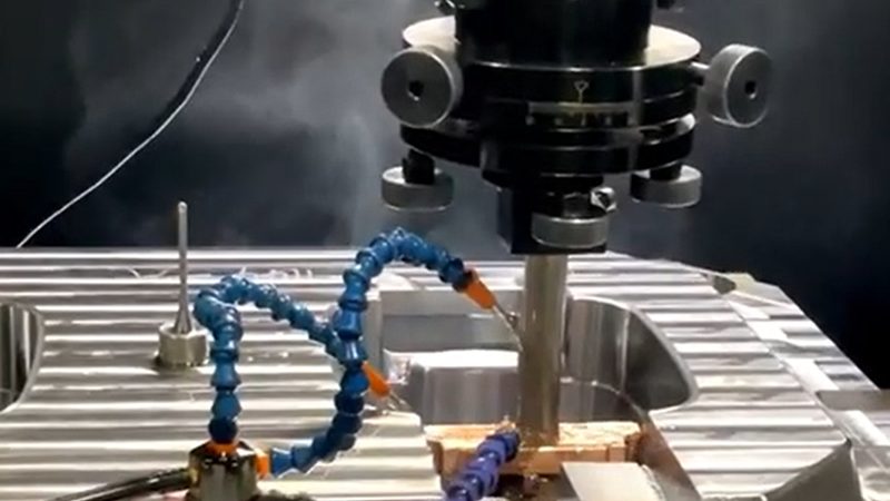 塑胶模具设计规范公差标准：精准之基，品质之魂**